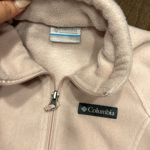 Columbia Fleeces - Picture 2 of 4